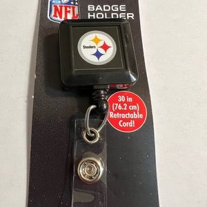ONE BRAND NEW NFL PITTSBURGH STEELERS BADGE HOLDER CTM5